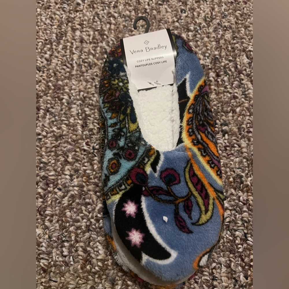 NWT . Vera Bradley slippers